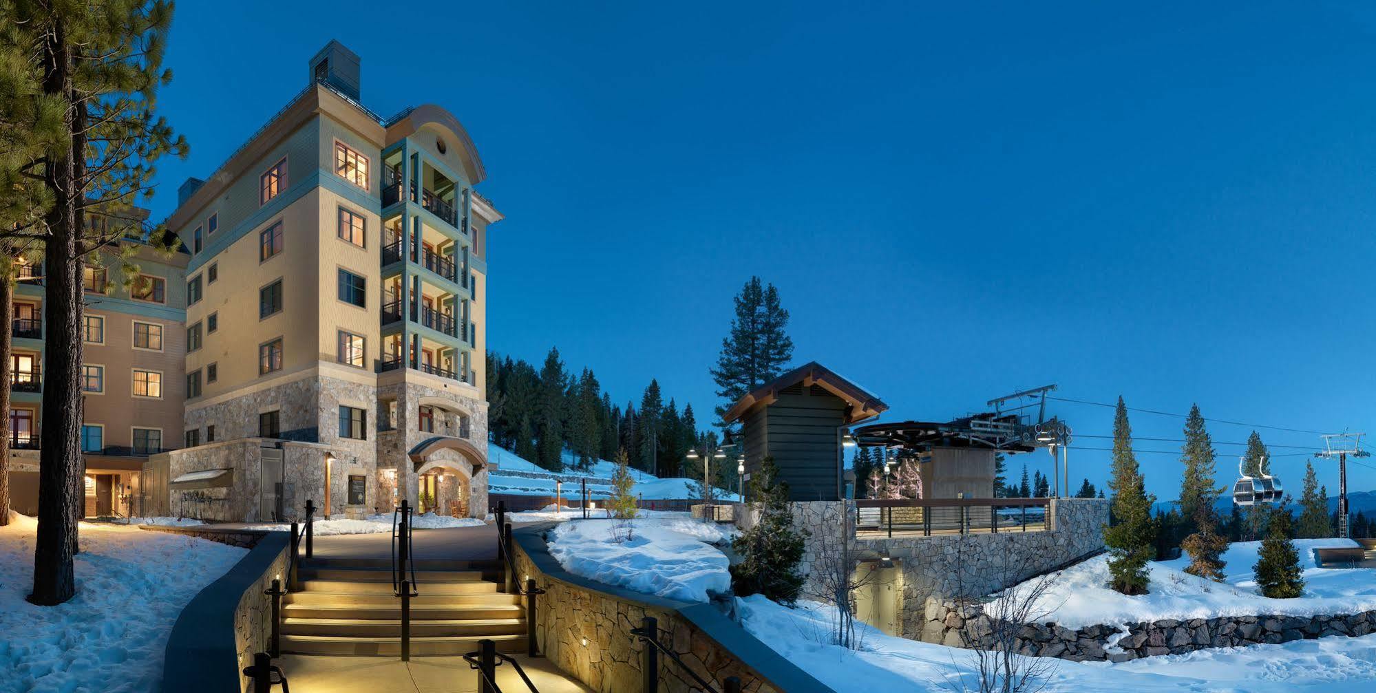 Constellation Residences Тракі Екстер'єр фото