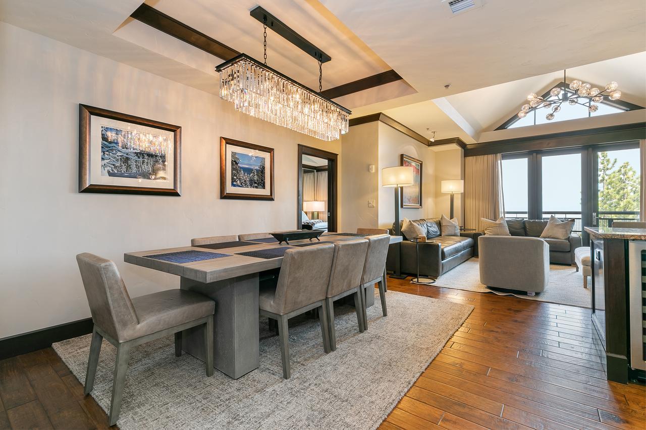 Constellation Residences Тракі Екстер'єр фото